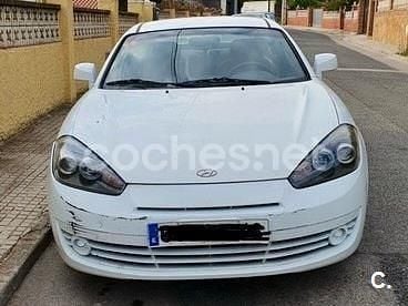 Usado Hyundai Coupé 105 CV (77 kW) 2010 Blanco Coupe