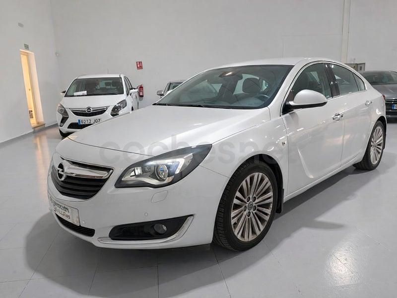 Usado Opel Insignia Business 120 CV (88 kW) 2017 Gris / plata Berlina