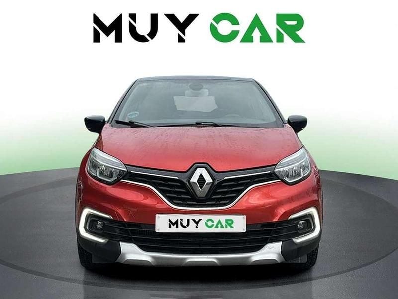 Usado Renault Captur Zen 90 CV (66 kW) 2019 Rojo SUV