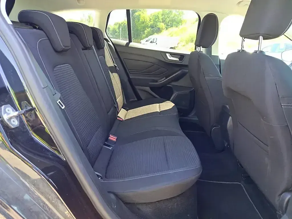 Usado Ford Focus Active X 125 CV (91 kW) 2024 Azul Utilitario