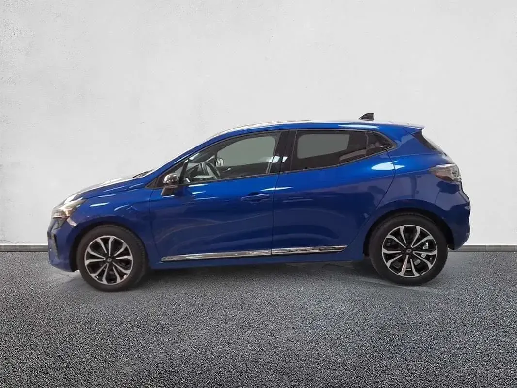 Usado Renault Clio Techno 101 CV (74 kW) 2025 Utilitario