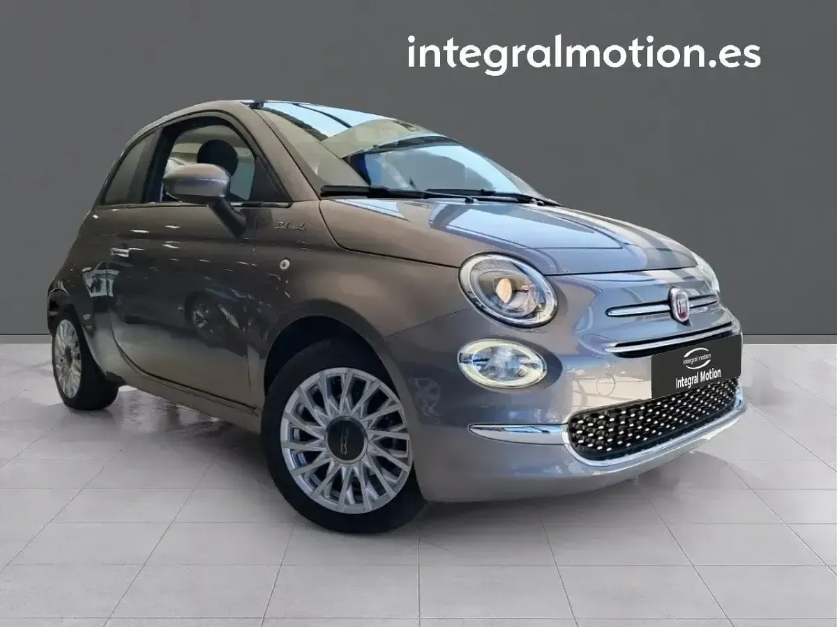 Usado Fiat 500 Dolcevita 69 CV (50 kW) 2022 Gris Utilitario