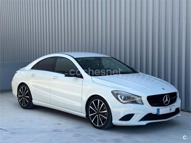 Blanco Usado 2014 Mercedes CLA220 Urban Berlina | 15.000 € (Buen precio) - Imagen 1/4