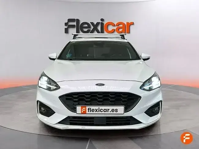 Usado Ford Focus ST-Line 125 CV (91 kW) 2020 Blanco Berlina