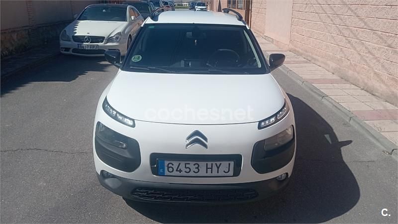 Usado Citroën C4 Cactus Feel 92 CV (67 kW) 2014 Blanco Utilitario