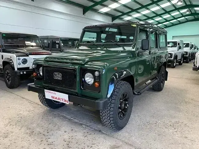 Usado Land Rover Defender 122 CV (89 kW) 2013 Verde SUV