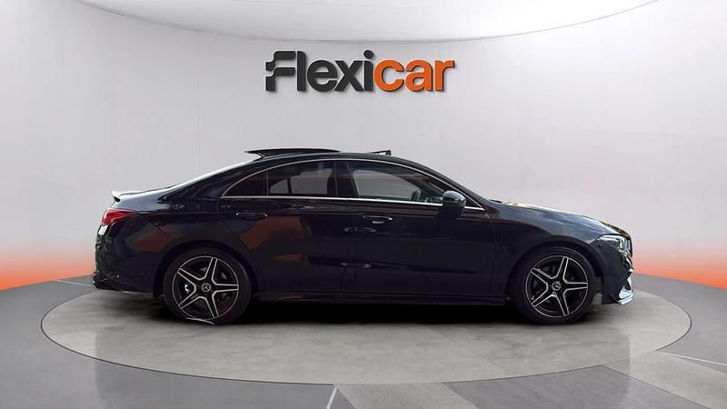 Usado Mercedes CLA200 163 CV (119 kW) 2020 Negro Coupe