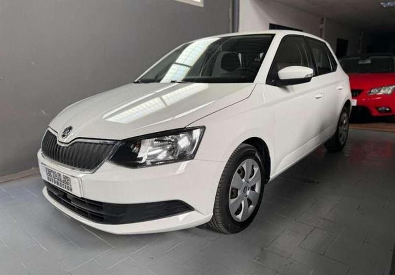 Usado Skoda Fabia Active 75 CV (55 kW) 2018 Blanco Utilitario