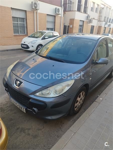 Gris / plata Usado 2006 Peugeot 307 Berlina | 2600 € (Buen precio) - Imagen 1/4