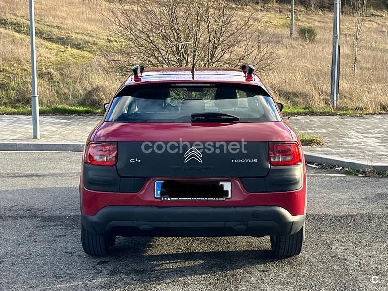 Usado Citroën C4 Shine 100 CV (73 kW) 2017 Granate Berlina