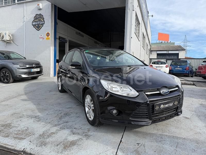 Negro Usado 2011 Ford Focus Trend Berlina | 4500 € (Buen precio) - Imagen 1/4