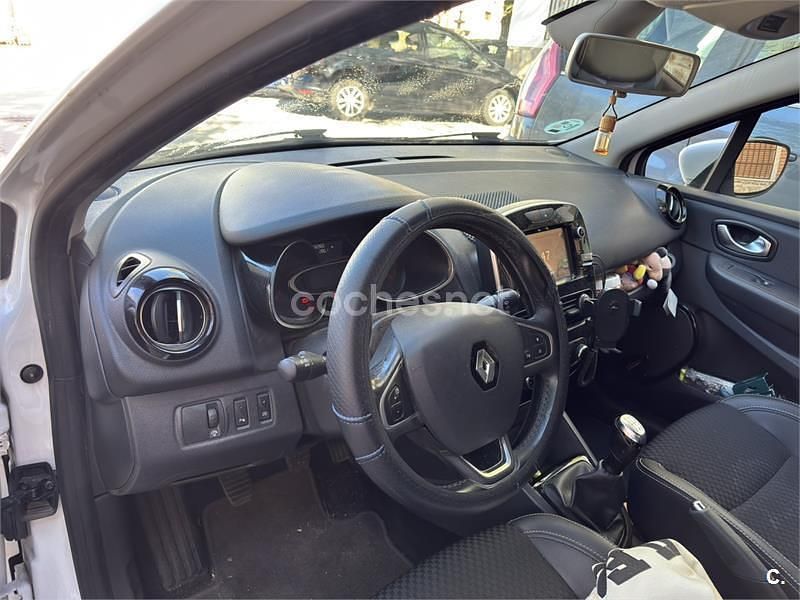 Usado Renault Clio IV Zen 90 CV (66 kW) 2017 Blanco Berlina