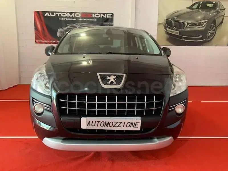 Usado Peugeot 3008 Premium 110 CV (80 kW) 2009 Negro Familiar