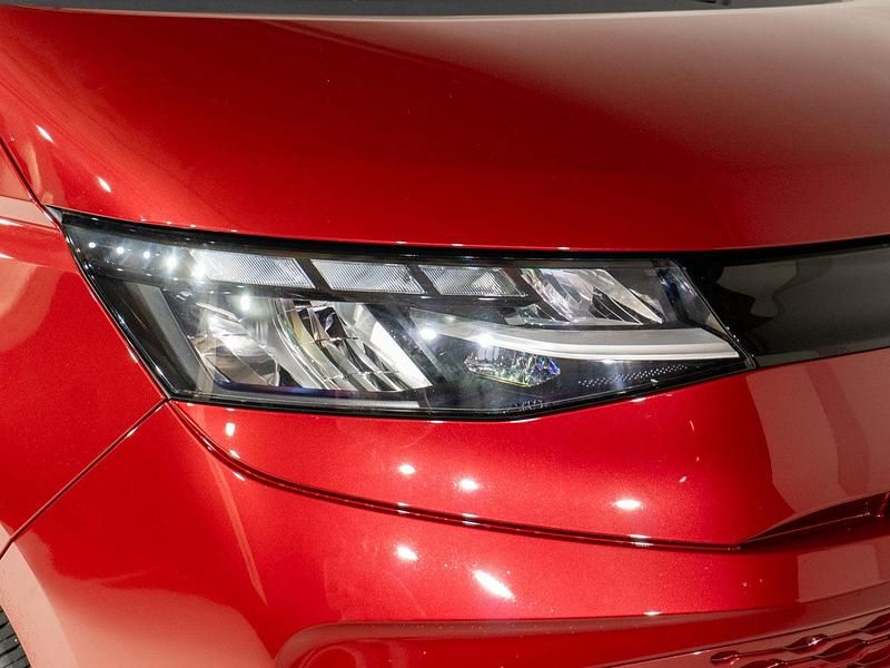 Usado VW Multivan 150 CV (110 kW) 2024 Rojo Van