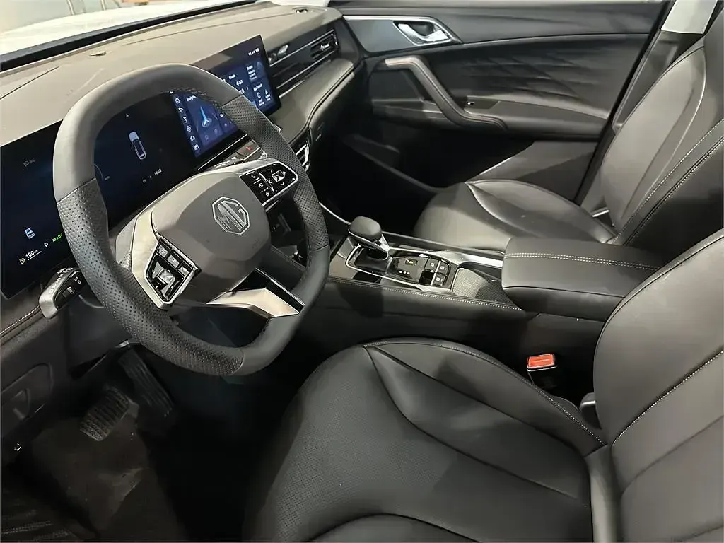 Usado MG HS Luxury 224 CV (164 kW) 2025 Otro SUV