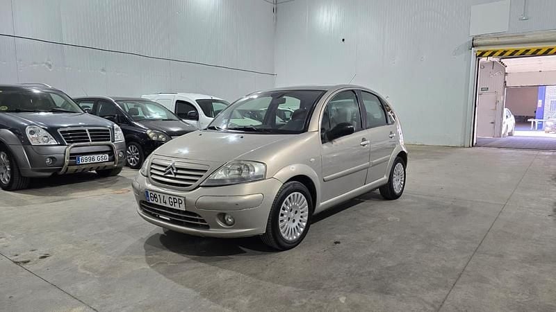 Usado Citroën C3 Exclusive 110 CV (80 kW) 2004 Beige Berlina