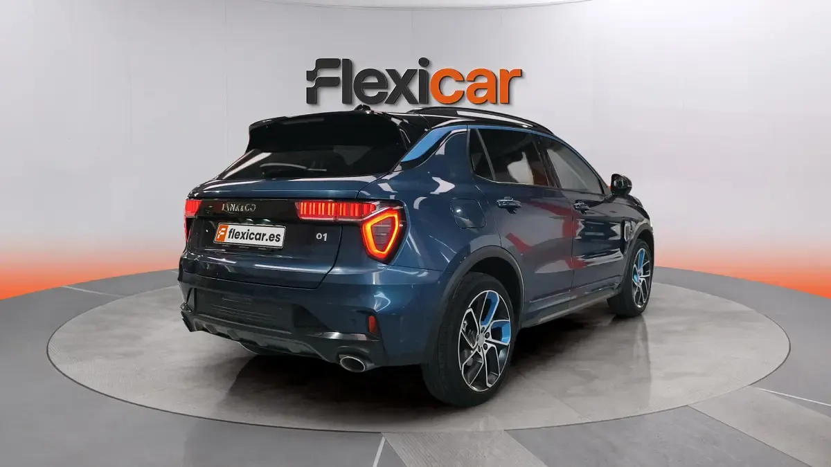 Usado Lynk & Co 01 261 CV (191 kW) 2023 Azul SUV