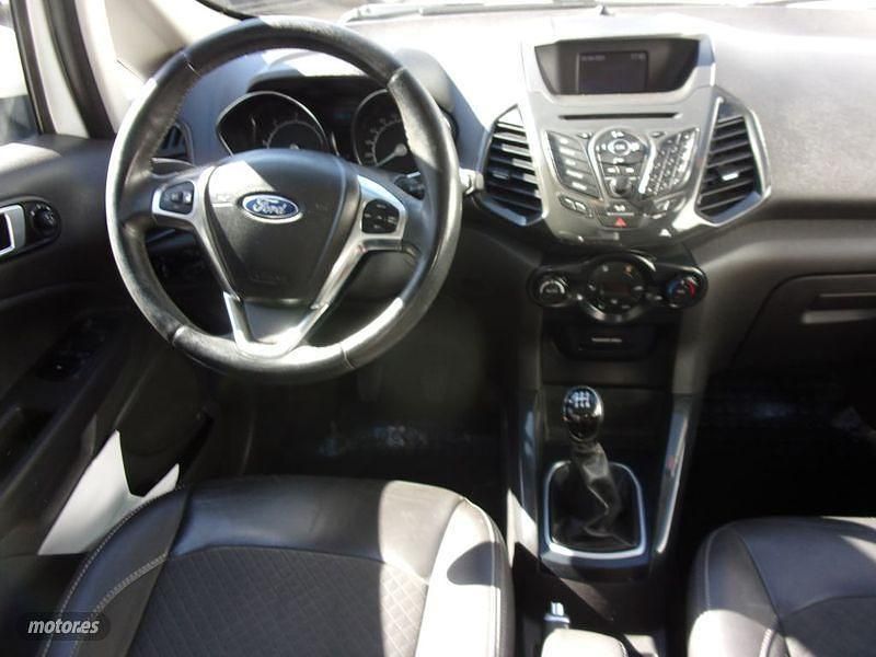 Usado Ford Ecosport Titanium 95 CV (69 kW) 2017 Blanco SUV