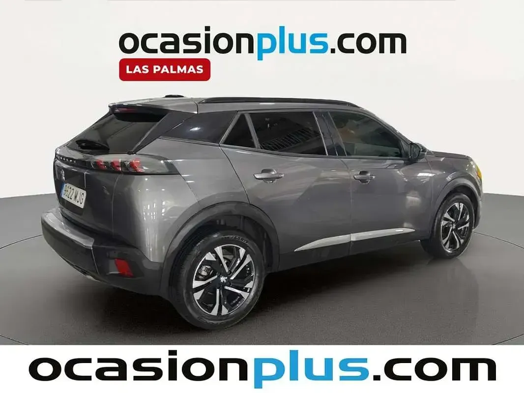 Usado Peugeot 2008 Allure 101 CV (74 kW) 2023 Gris SUV