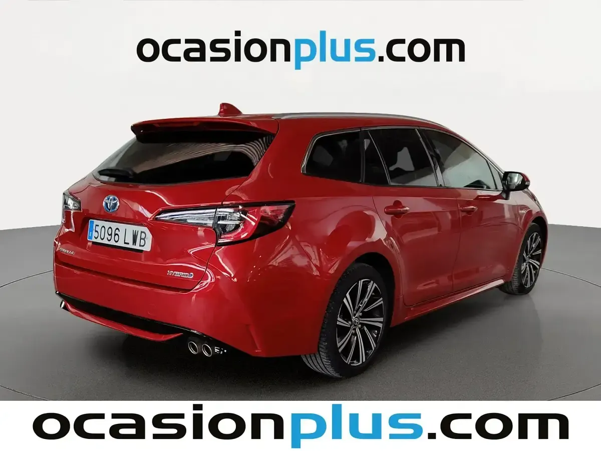 Usado Toyota Corolla Style 180 CV (132 kW) 2022 Rojo Familiar