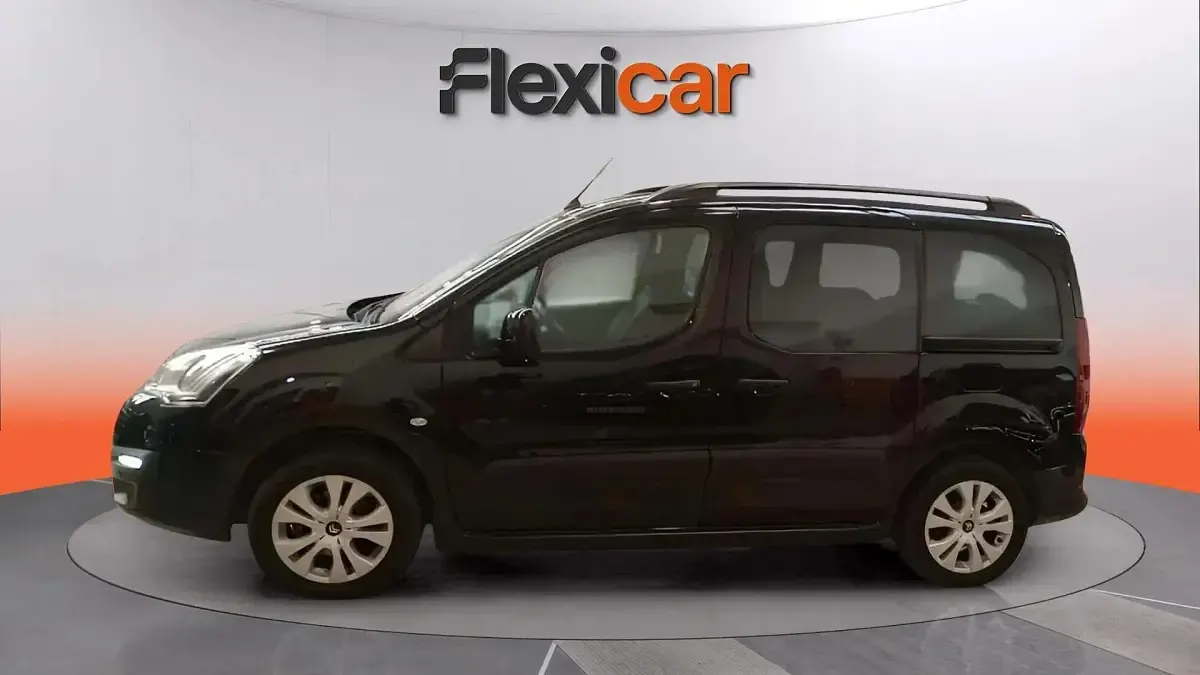 Usado Citroën Berlingo Feel 110 CV (80 kW) 2016 Negro Monovolumen