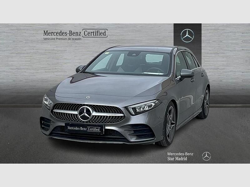 Usado Mercedes A200 AMG line 150 CV (110 kW) 2020 Mountaingrau  met. Utilitario