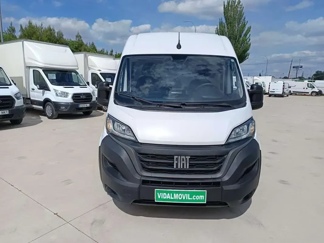 Usado Fiat Ducato 120 CV (88 kW) 2022 Blanco Van