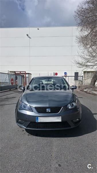 Usado Seat Ibiza SC I-Tech 90 CV (66 kW) 2015 Gris / plata Utilitario