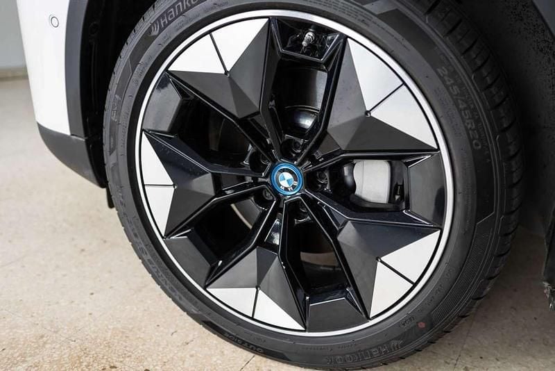 Usado BMW iX Comfort Edition 239 kW (326 CV) 2021 Blanco SUV