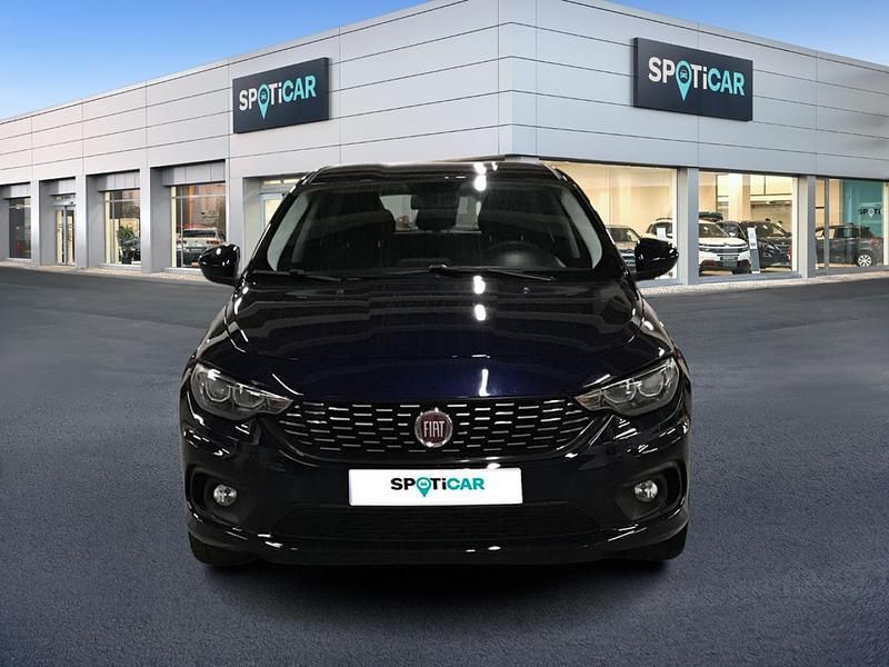 Usado Fiat Tipo Mirror 95 CV (69 kW) 2020 Azul Familiar