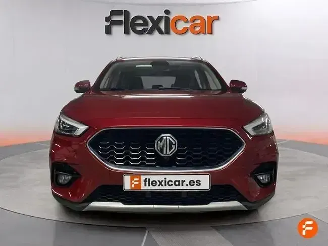 Usado MG ZS Luxury 111 CV (81 kW) 2023 Rojo SUV