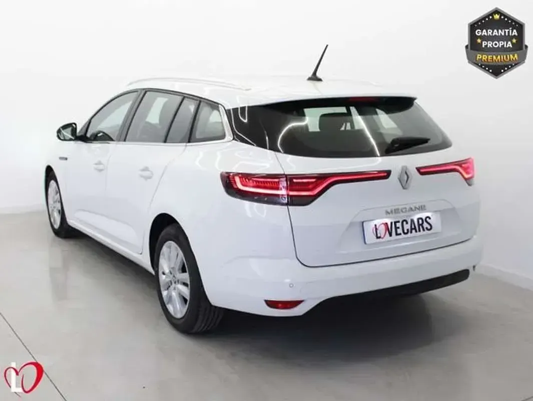 Usado Renault Mégane GrandTour Business 116 CV (85 kW) 2021 Blanco Familiar
