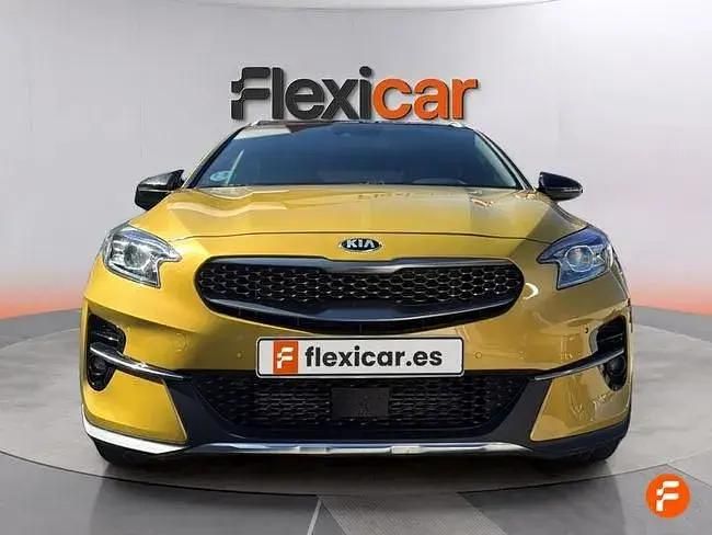 Usado Kia XCeed 140 HP (102 kW) 2020 Amarelo SUV