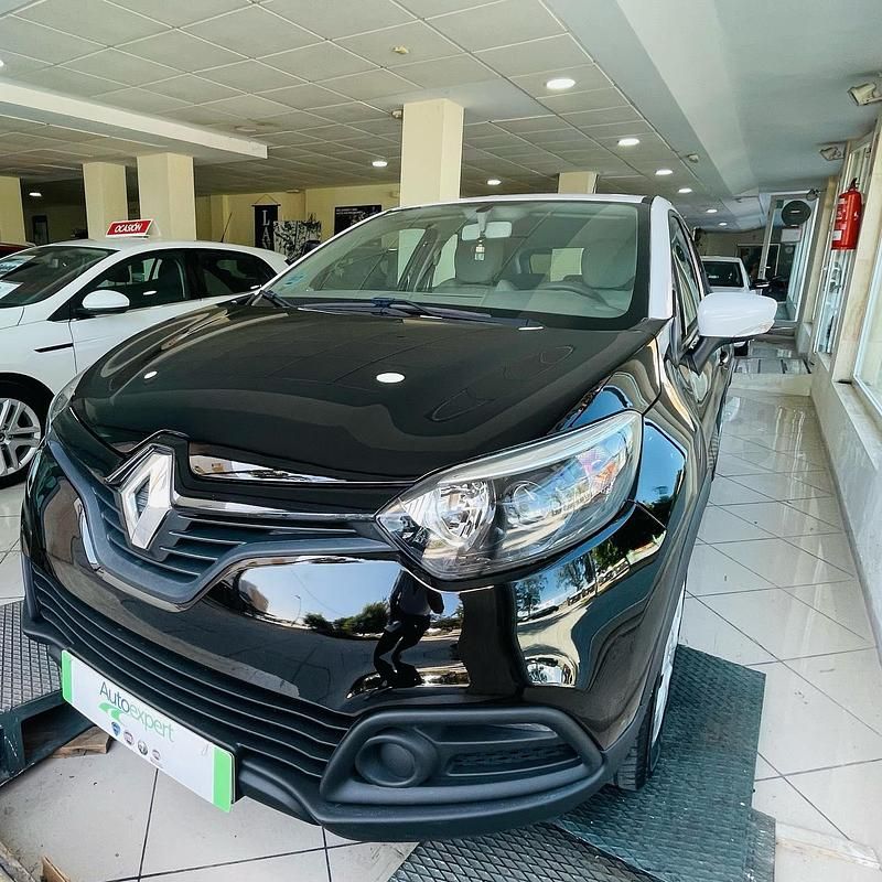 Negro y blanco Usado 2015 Renault Captur Business SUV | 10.900 € (Precio justo) - Imagen 1/4