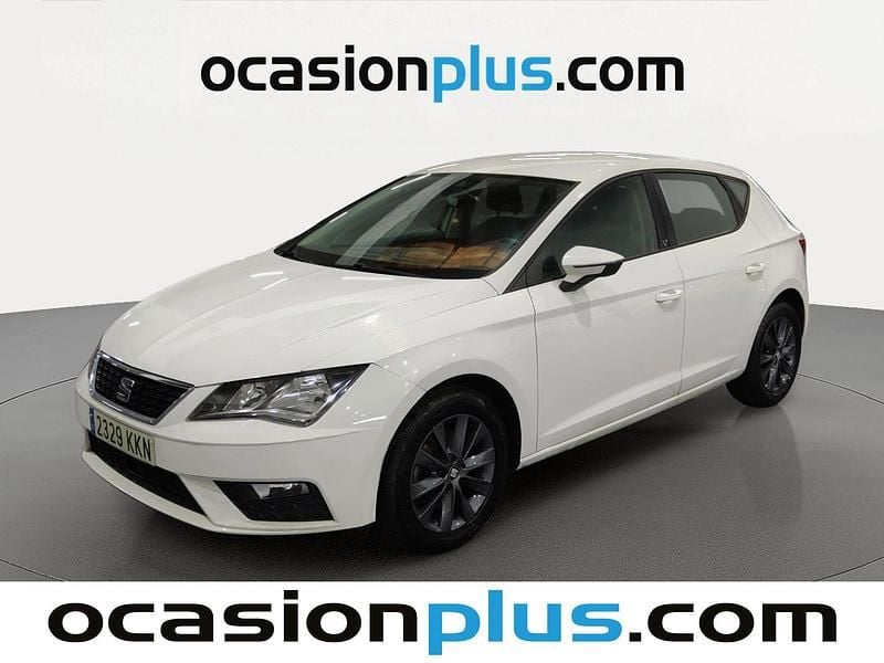 Usado Seat Leon Style 125 CV (91 kW) 2018 Blanco Utilitario