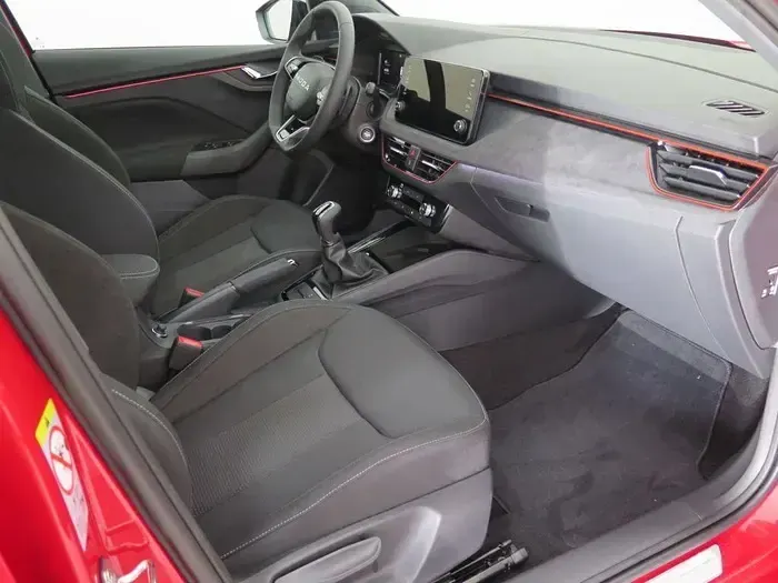 Nuevo Skoda Kamiq 116 CV (85 kW) 2025 Rojo SUV