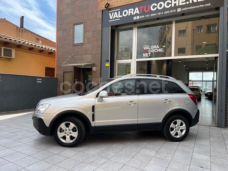 Usado Opel Antara Enjoy Plus 150 CV (110 kW) 2008 Gris / plata SUV