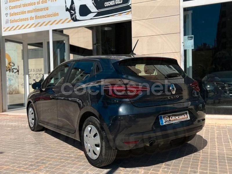 Usado Renault Clio V Business 100 CV (73 kW) 2022 Gris / plata Berlina