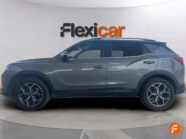 Usado SsangYong Korando 163 CV (119 kW) 2024 Gris SUV