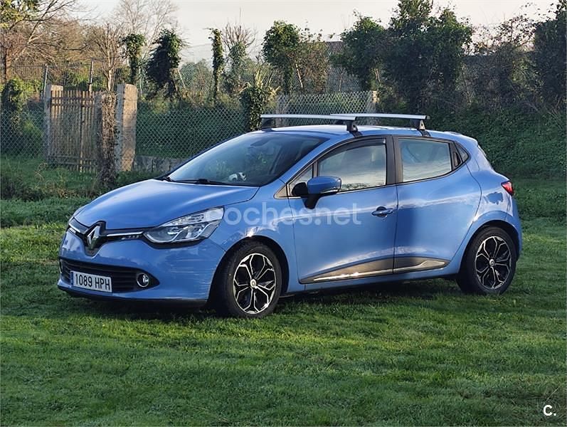 Usado Renault Clio IV Expression 90 CV (66 kW) 2013 Azul Berlina