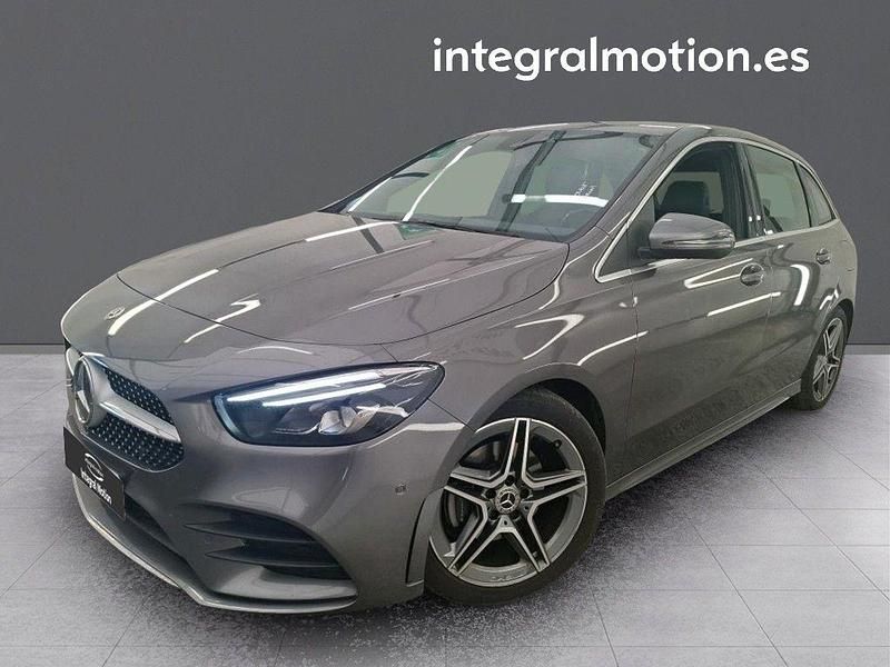 Usado Mercedes B200 163 CV (119 kW) 2022 Gris Monovolumen