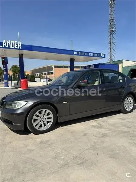 Usado BMW 318 122 CV (89 kW) 2007 Negro Berlina
