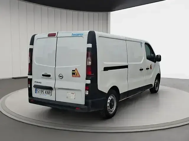 Usado Opel Vivaro Expression 95 HP (69 kW) 2018 Branco Monovolume