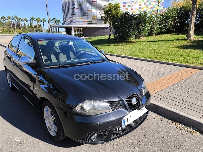 Negro Usado 2006 Seat Ibiza Reference Berlina | 3800 € (Precio justo) - Imagen 1/4