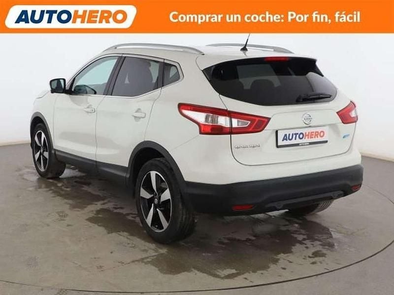 Usado Nissan Qashqai N-TEC 110 CV (80 kW) 2015 Blanco SUV