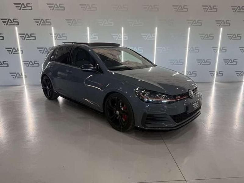 Usado VW Golf VII GTI 290 CV (213 kW) 2019 Gris Utilitario