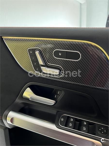 Usado Mercedes GLB200 150 CV (110 kW) 2024 Rojo SUV