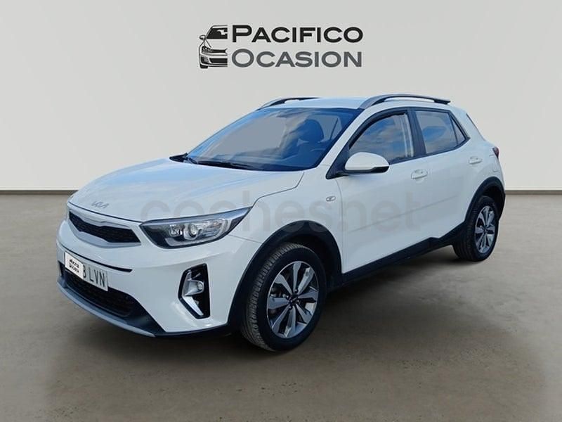 Usado Kia Stonic 100 HP (73 kW) 2021 Branco SUV