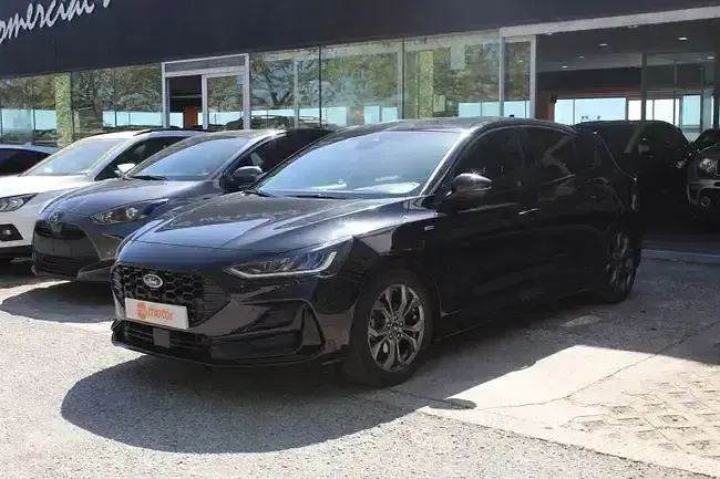 Usado Ford Focus ST-Line 155 CV (114 kW) 2023 Negro Berlina