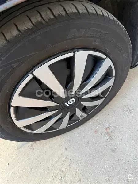 Usado Fiat Panda Lounge 85 CV (62 kW) 2012 Azul Utilitario